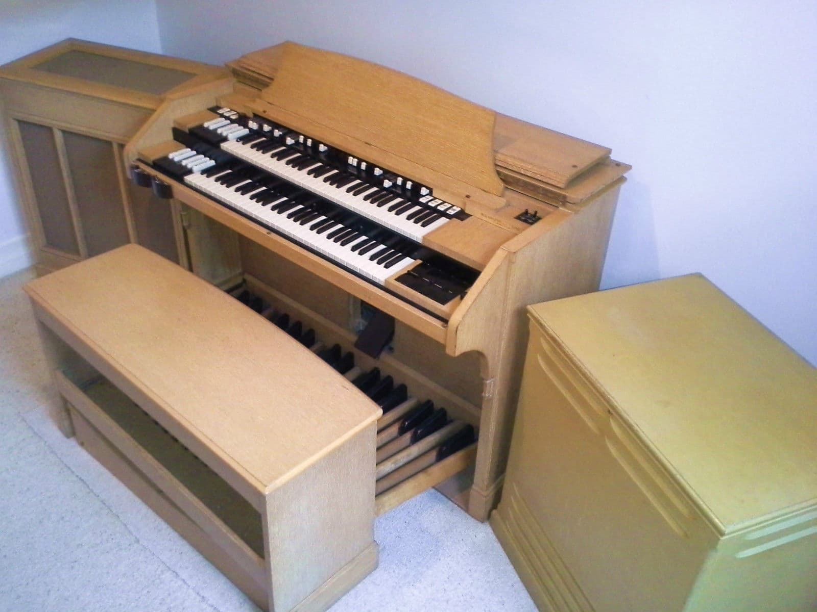 Hammond RT3 organ with Leslie 122_ PR40 Tone cabinet__200EUR